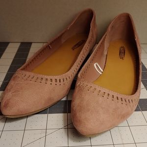 Pink Suede Kittenheel Wide